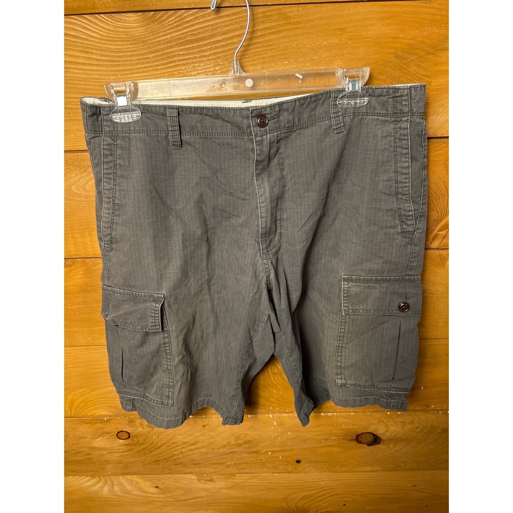Dockers Mens Gray Cargo Shorts Size 36 Outdoor Casual Everyday Fashion Summer